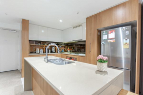 Cosy minimalism 2BD Apt near Sydney Olympic Park